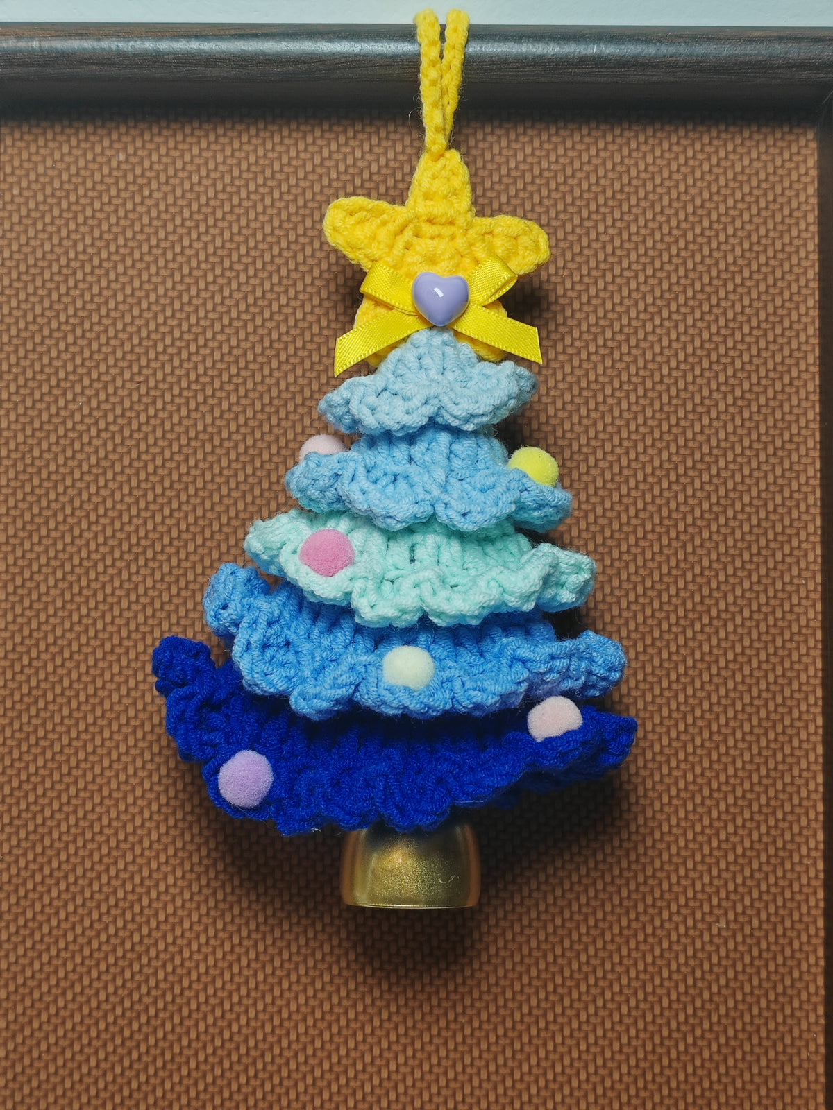 B06 Christmas tree bell ornament(buy 2 send 1)